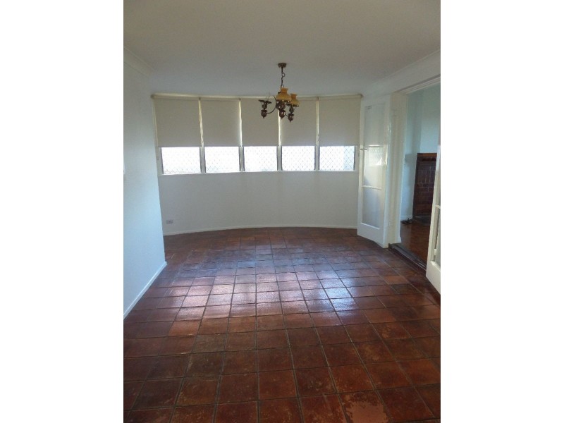 14 Watcombe Street, Wavell Heights QLD 4012