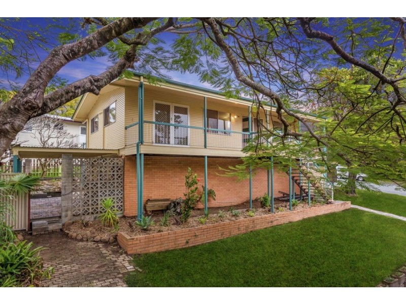 2 Coles Street, Arana Hills QLD 4054