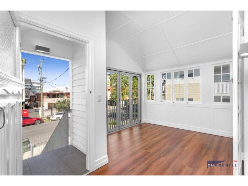 10 Norman Street, Wooloowin QLD 4030