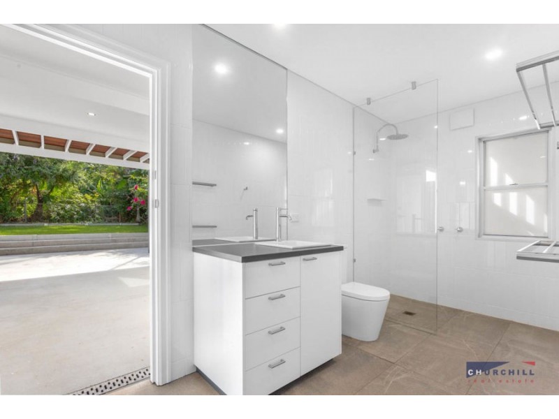 10 Norman Street, Wooloowin QLD 4030