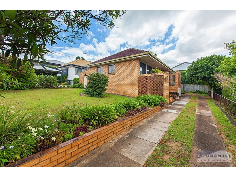 174 Edinburgh Castle Rd, Wavell Heights QLD 4012