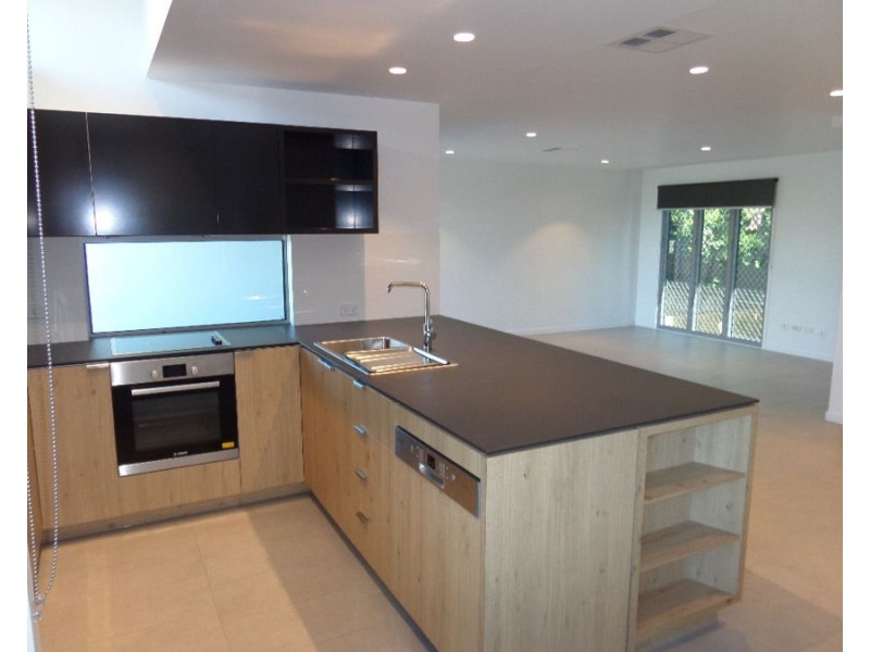 10 Clarence Road, Kedron QLD 4031