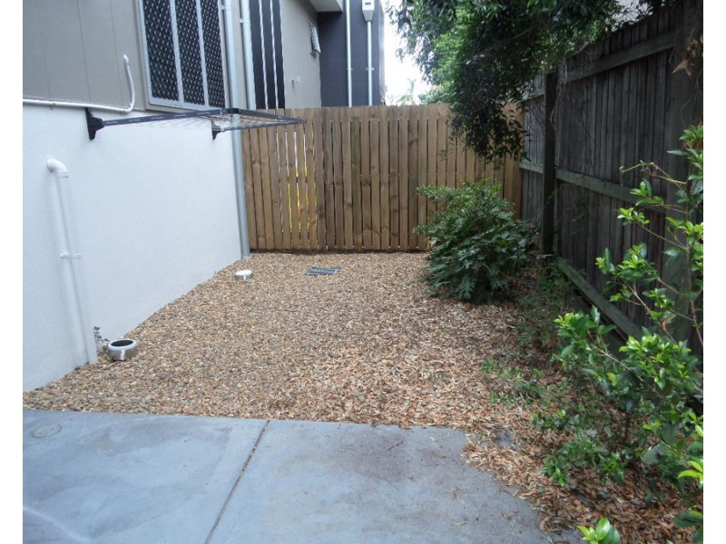 10 Clarence Road, Kedron QLD 4031