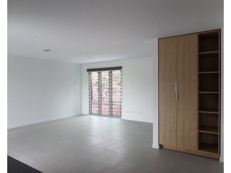 10 Clarence Road, Kedron QLD 4031