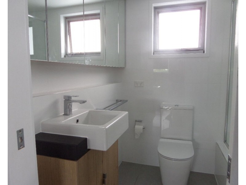 10 Clarence Road, Kedron QLD 4031