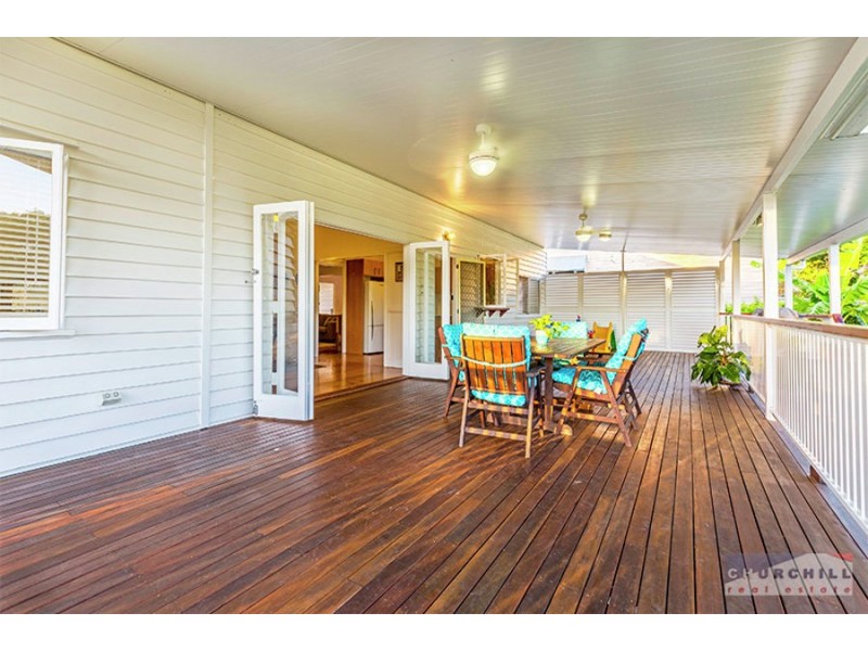 11 Pole St, Northgate QLD 4013