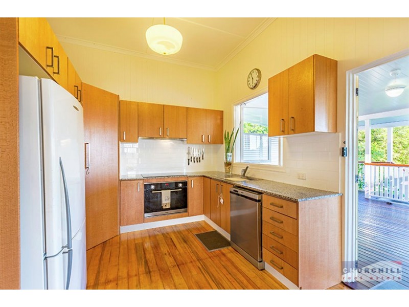 11 Pole St, Northgate QLD 4013