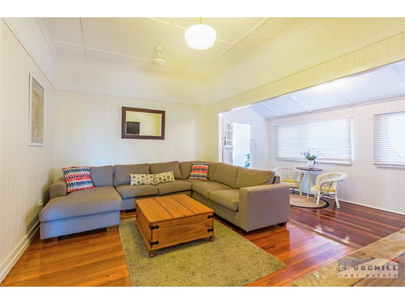 11 Pole St, Northgate QLD 4013