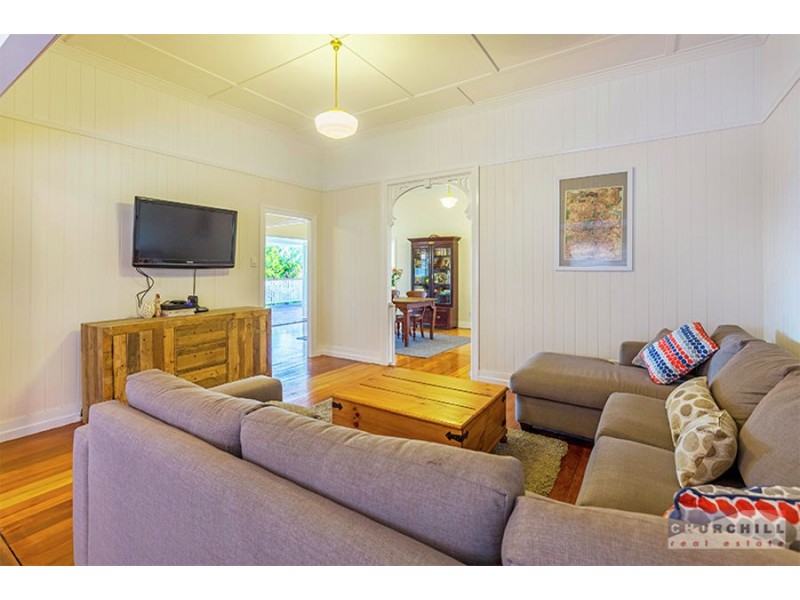 11 Pole St, Northgate QLD 4013