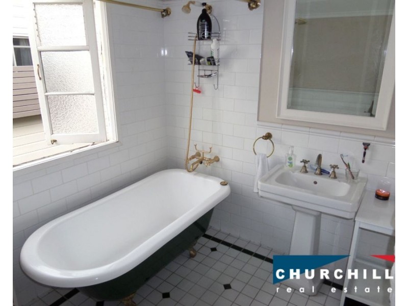 16 Emerald Street, Kedron QLD 4031