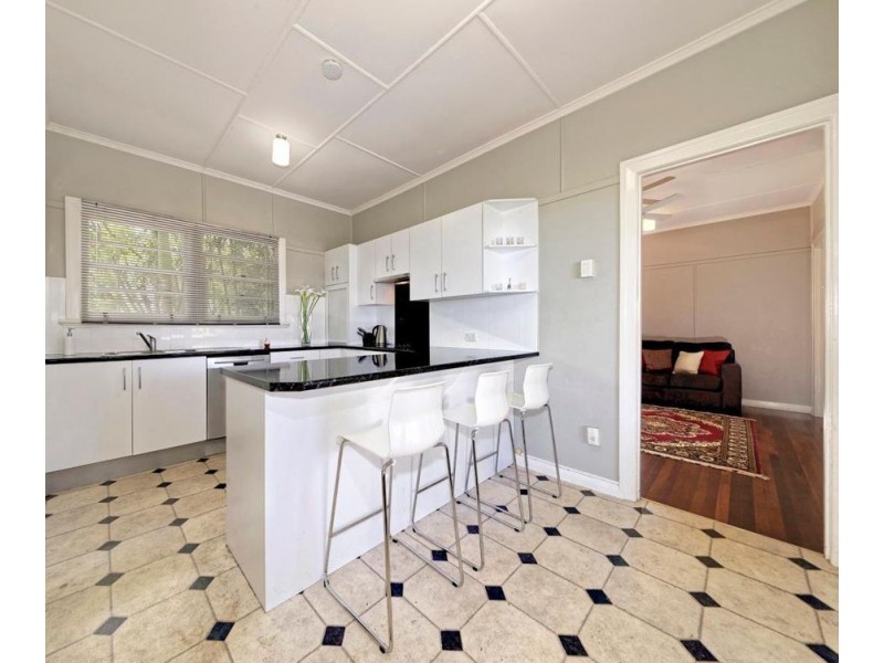 99 Kidgell Street, Stafford QLD 4053