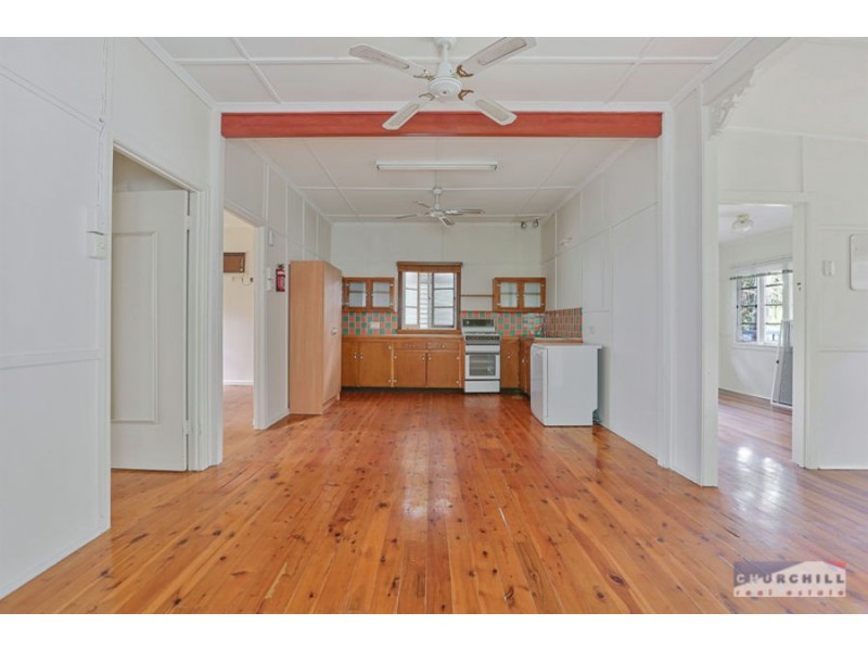 220 Thistle Street, Gordon Park QLD 4031