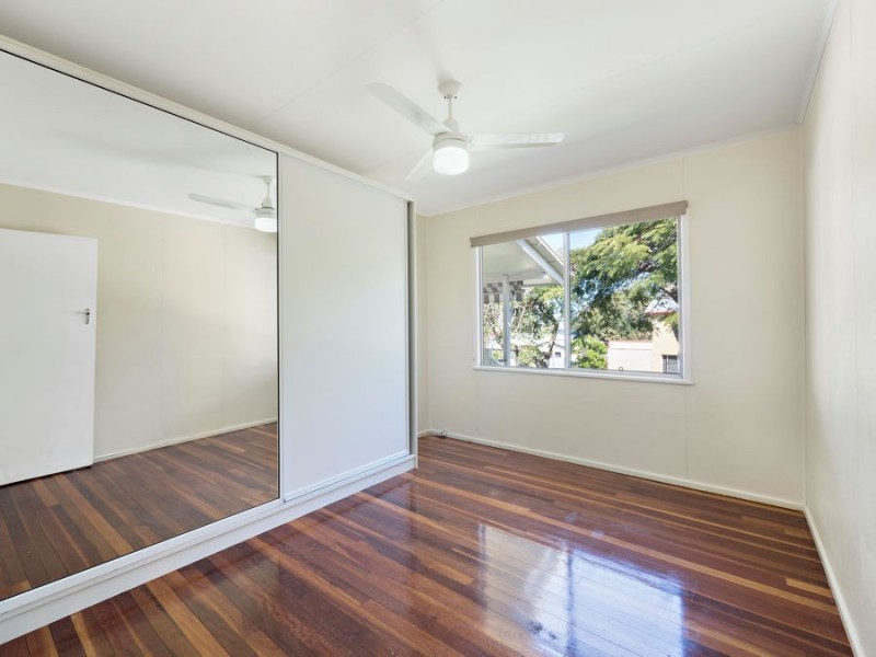 46 Murphy Street, Scarborough QLD 4020