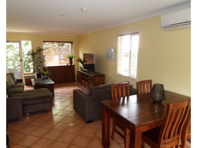 1/2 Ruth Street, Wilston QLD 4051
