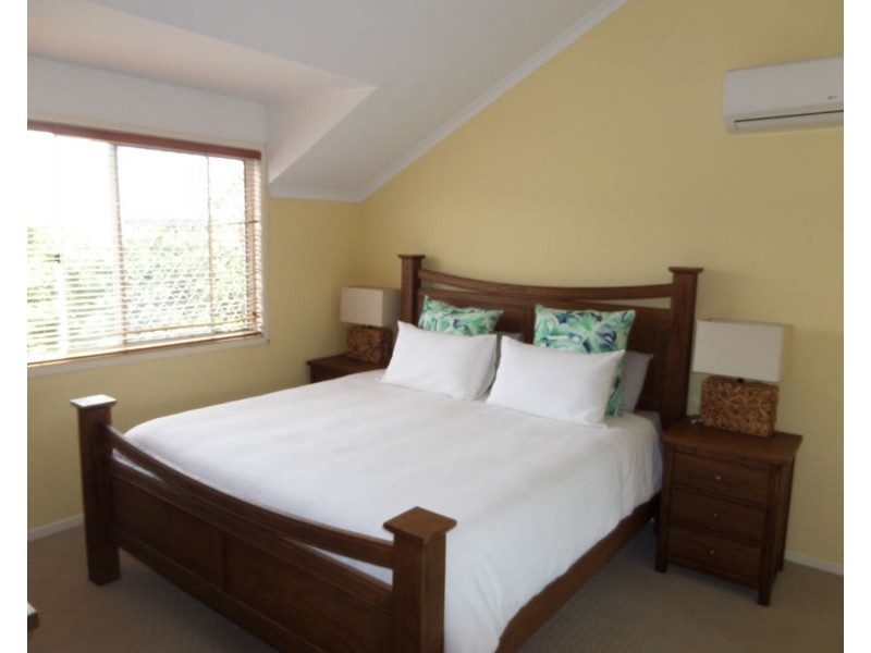 1/2 Ruth Street, Wilston QLD 4051