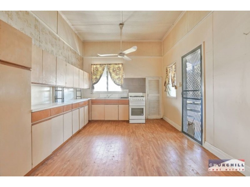 98 Raymont Road (Cnr Southerden Avenue), Grange QLD 4051