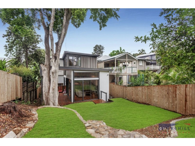 5 Rougham St, Windsor QLD 4030