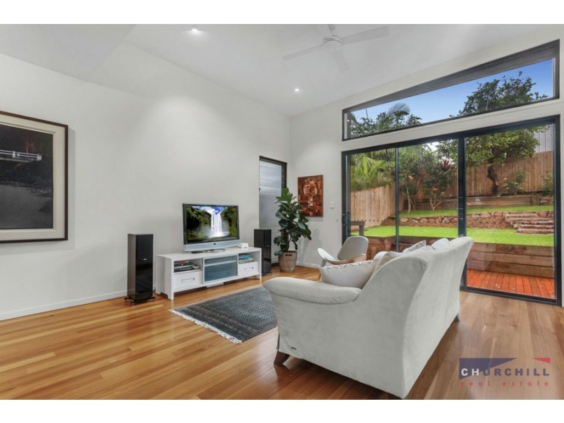 5 Rougham St, Windsor QLD 4030