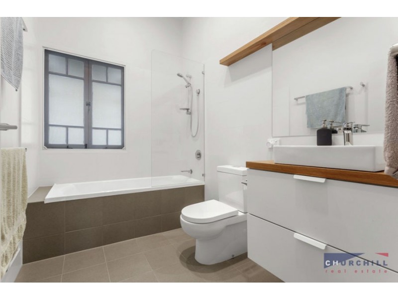5 Rougham St, Windsor QLD 4030