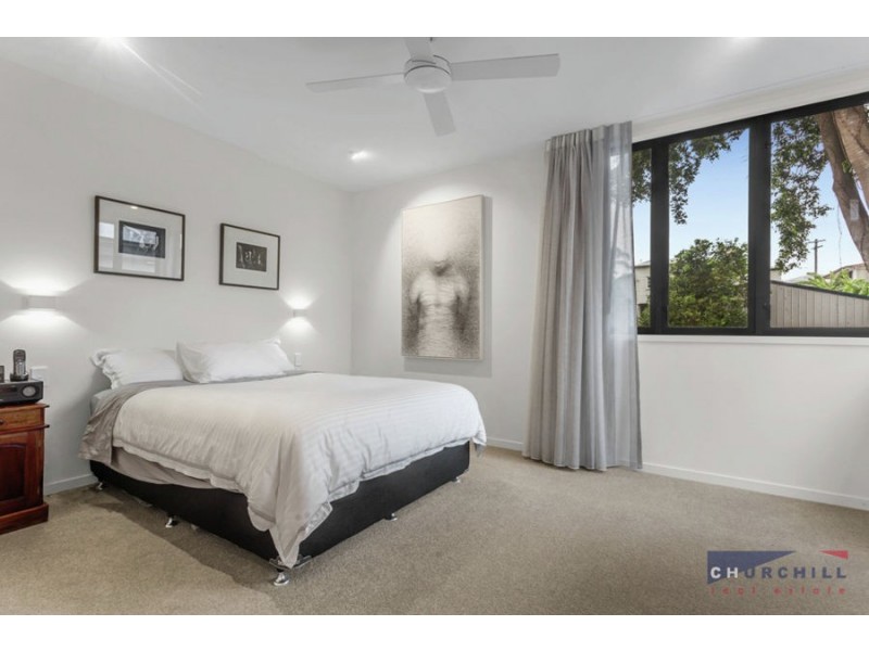 5 Rougham St, Windsor QLD 4030