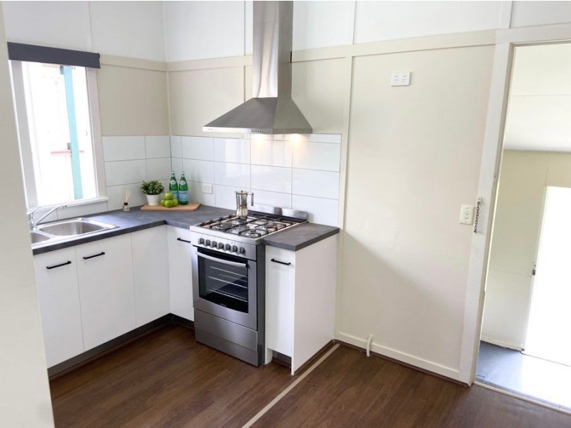 39 Brookfield Road, Kedron QLD 4031