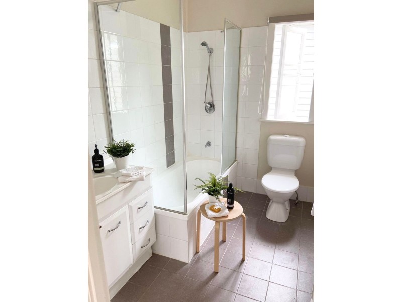 39 Brookfield Road, Kedron QLD 4031