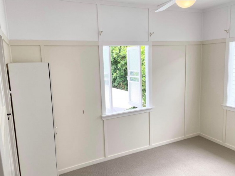 39 Brookfield Road, Kedron QLD 4031