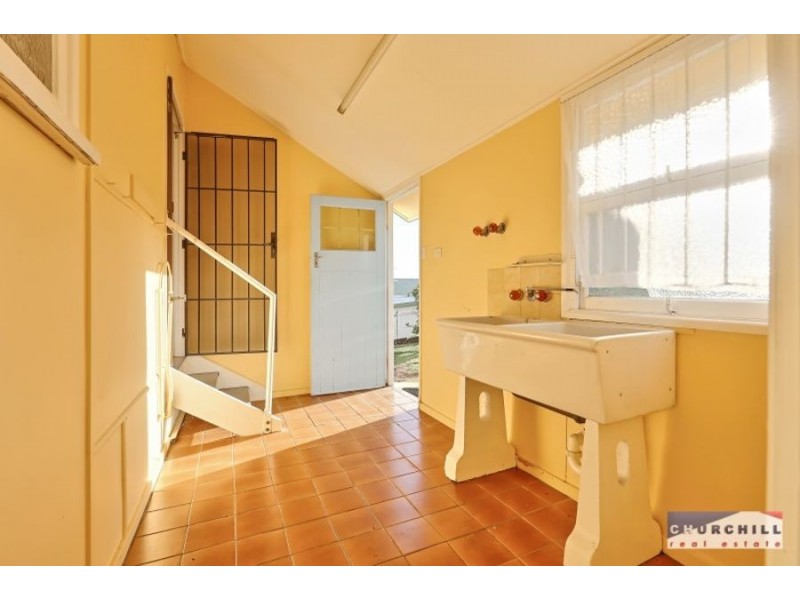 6 Goorama Street, Stafford QLD 4053