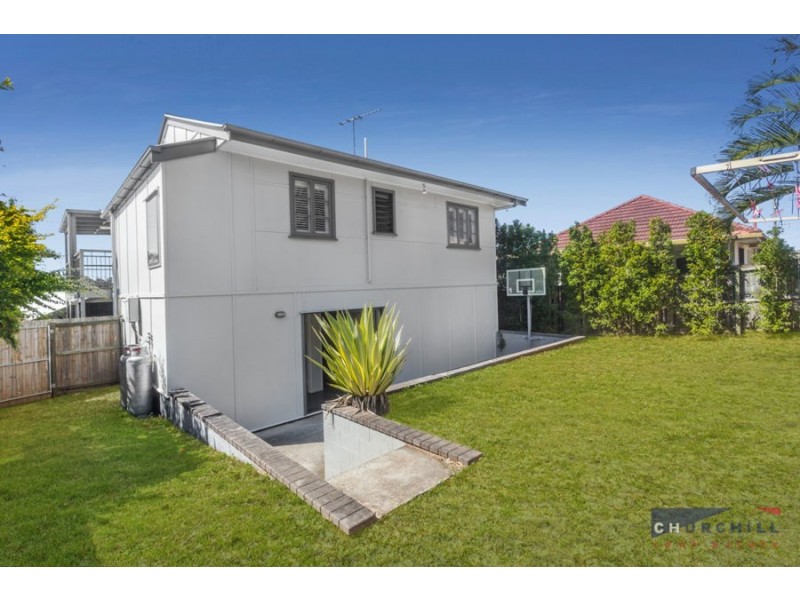8 White Street, Wavell Heights QLD 4012