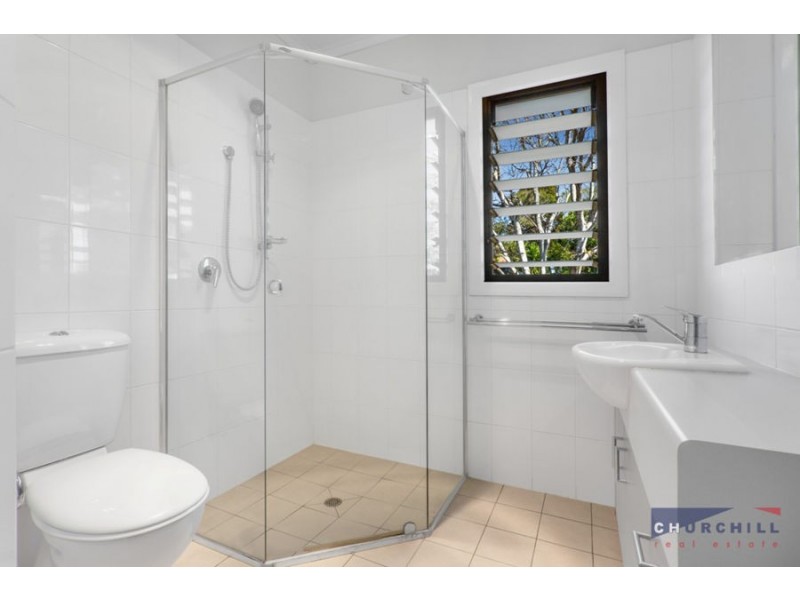 8 White Street, Wavell Heights QLD 4012