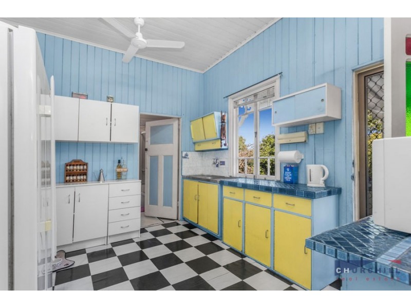 190 Days Rd, Grange QLD 4051