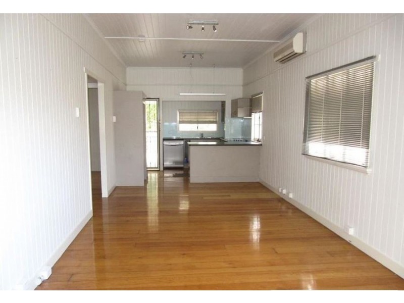 117 Albion Road, Windsor QLD 4030