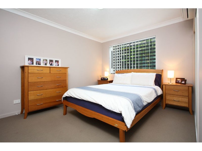 4/52 Eildon Rd, Windsor QLD 4030