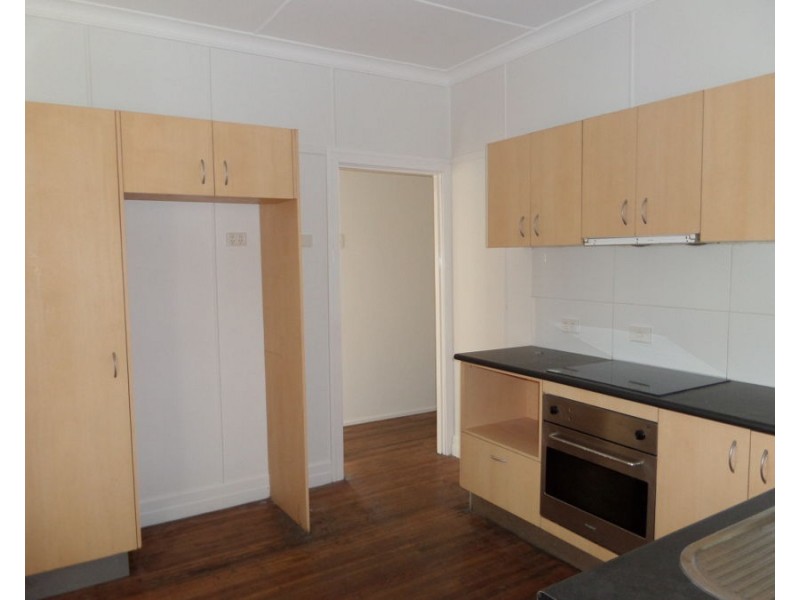 40 Hooker Street, Windsor QLD 4030