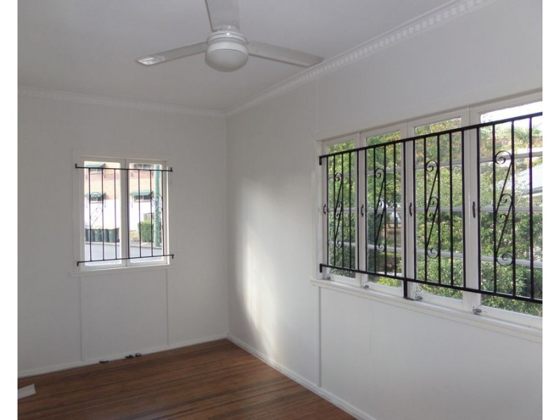 40 Hooker Street, Windsor QLD 4030