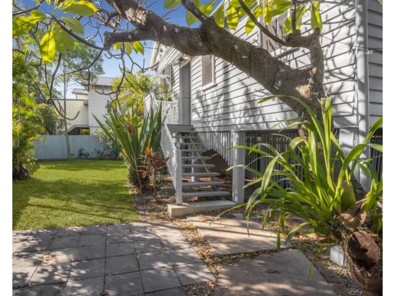 63 Kedron Park Road, Wooloowin QLD 4030