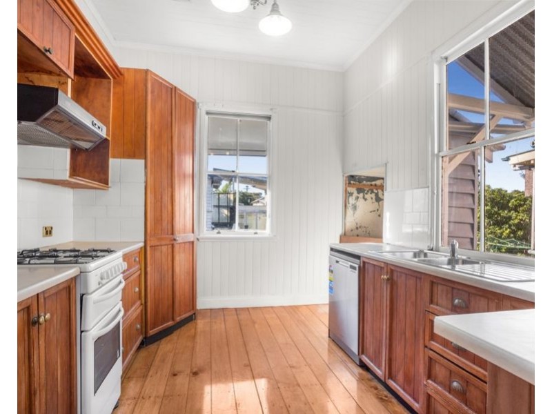 63 Kedron Park Road, Wooloowin QLD 4030