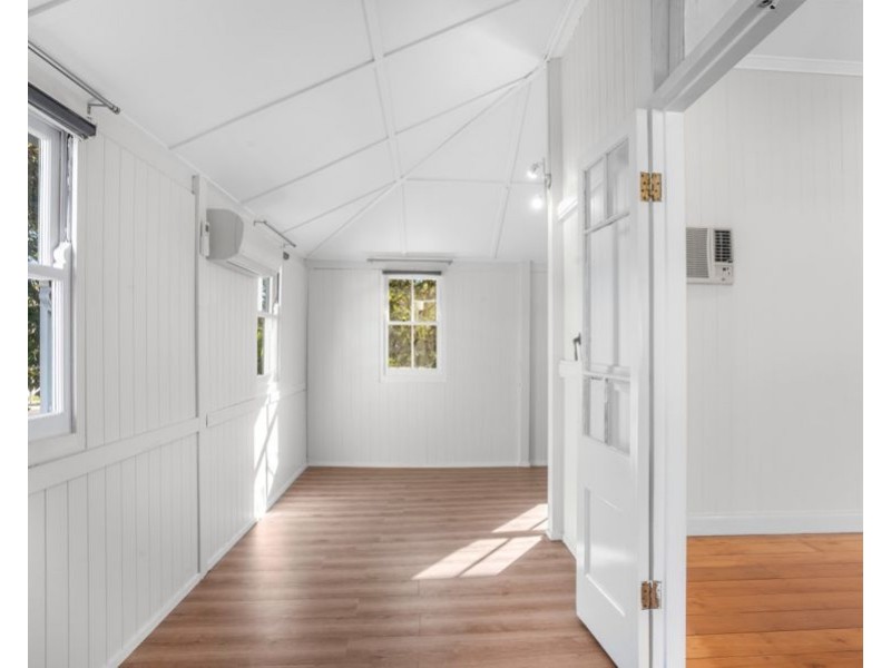 63 Kedron Park Road, Wooloowin QLD 4030