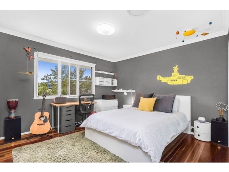 7 Caratel Street, Stafford Heights QLD 4053