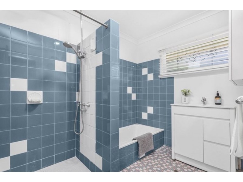 7 Caratel Street, Stafford Heights QLD 4053