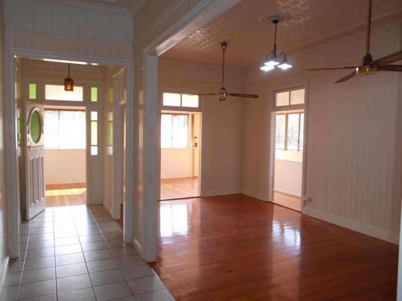 112 Gordon Street, Gordon Park QLD 4031