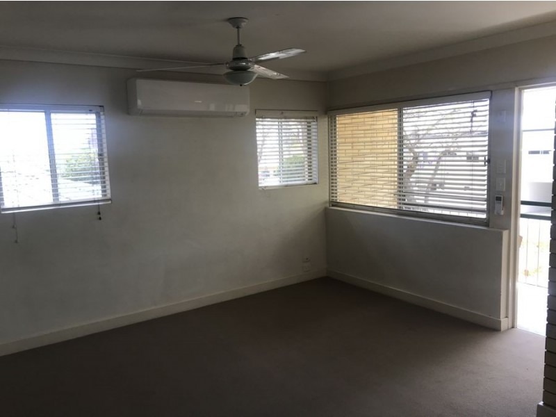 8/60 Chalk Street, Wooloowin QLD 4030