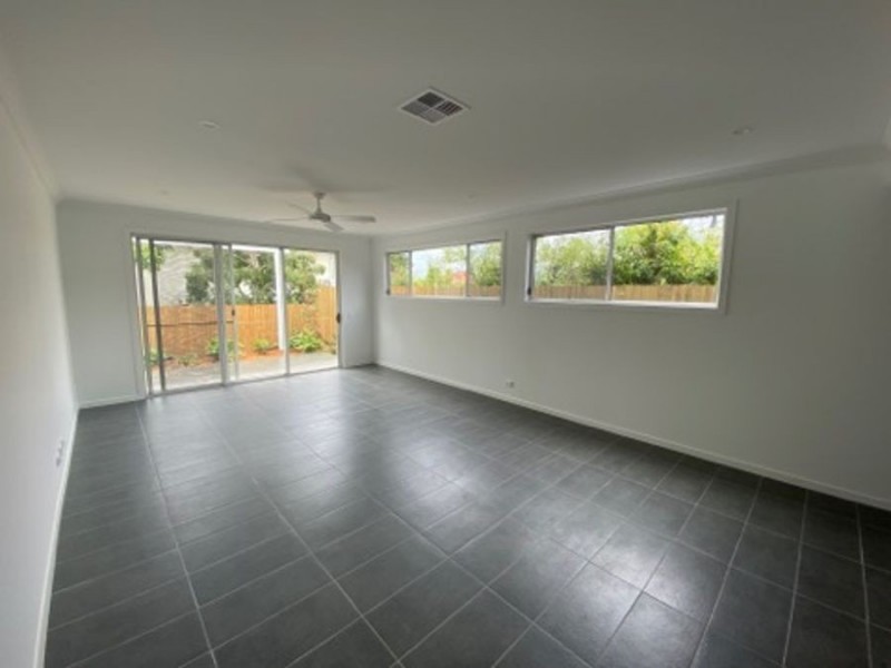 2/42 Khartoum Street, Gordon Park QLD 4031