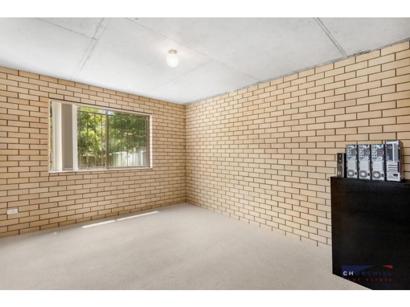 52 Wellington Street, Wooloowin QLD 4030