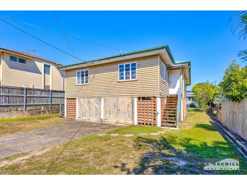 114 Days Road, Grange QLD 4051