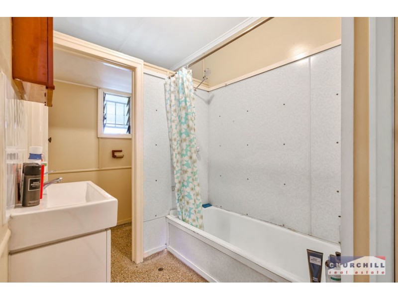 114 Days Road, Grange QLD 4051