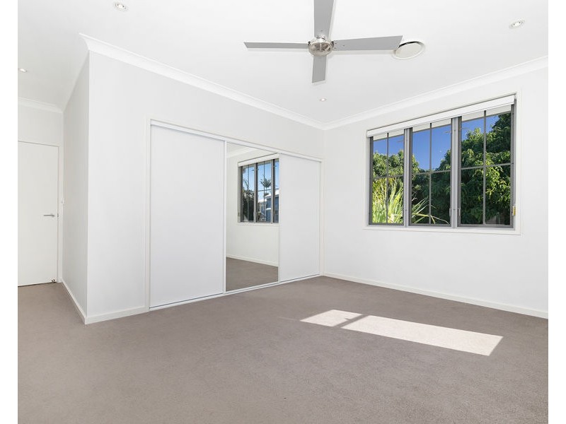 33 Little Barron Street, Gordon Park QLD 4031