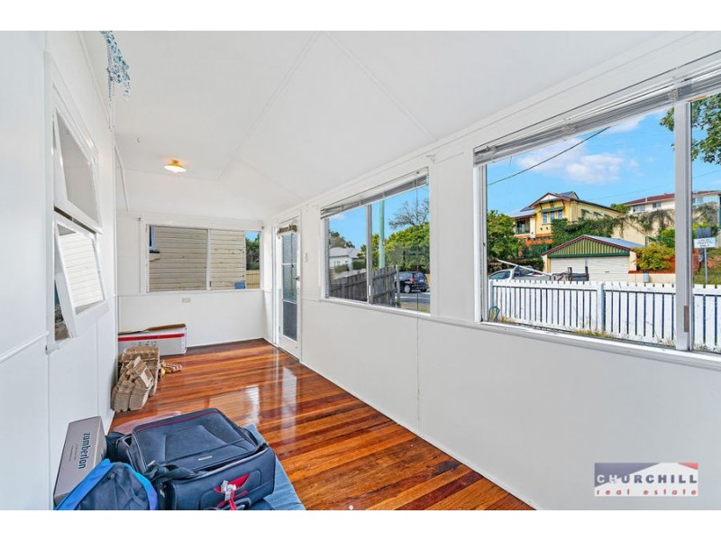17 Maygar St, Windsor QLD 4030