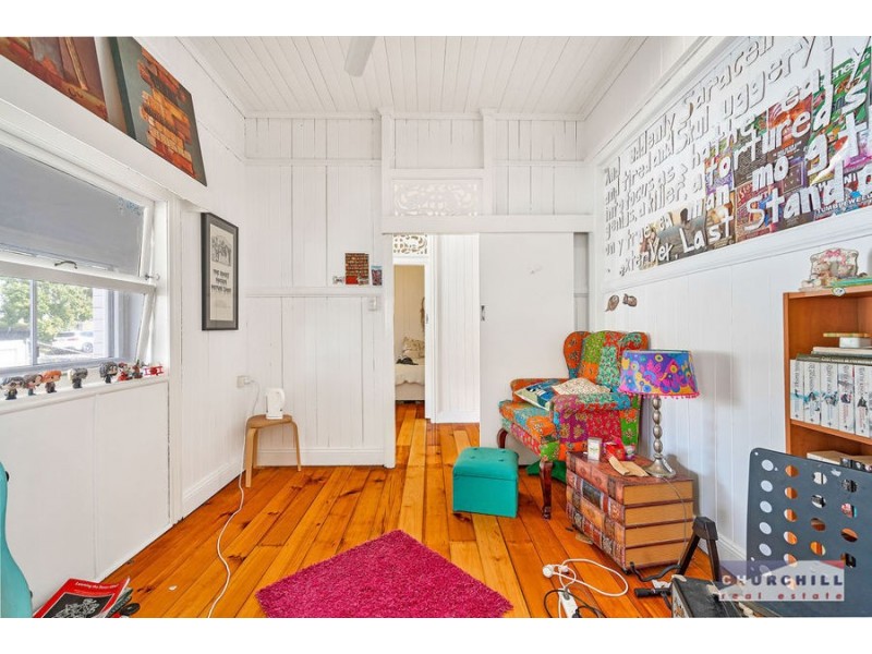 17 Maygar St, Windsor QLD 4030