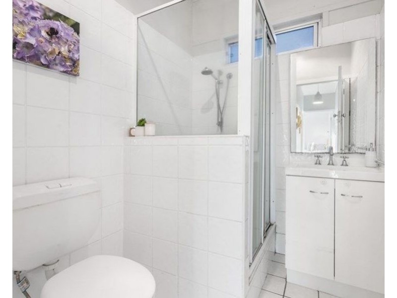 18 Sydney Street, Kedron QLD 4031